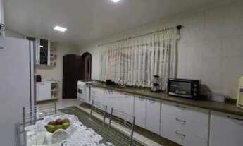 Imagem 6: Lindo sobrado em Rua tranquila com 4 dorm à venda