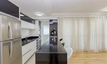 Imagem 3: Apartamento mobiliado com 2 quartos e 2 vagas de garagem no Bigorrilho!