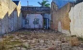 Imagem 2: Terreno com Projeto à Venda no Centro