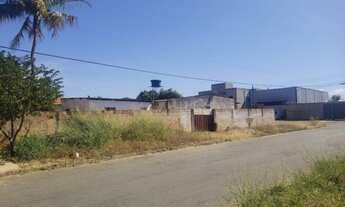 Imagem 2: Lote/Terreno para venda com 447 metros quadrados com 2 quartos