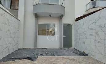 Imagem 2: SOBRADO 2 QUARTOS - AMPLO PÁTIO NOS FUNDOS