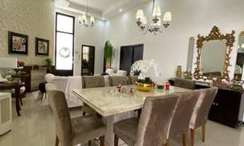 Imagem 6: Casa de condomínio para venda tem 235 metros quadrados com 3 quartos