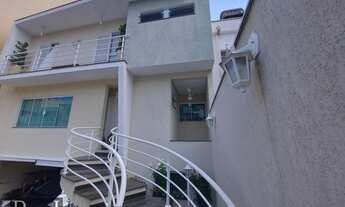 Imagem 2: Sobrado 181m² 3 suítes e com Churrasqueira R$ 1.000.000,00