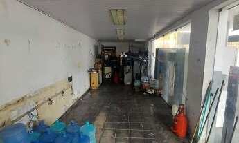 Imagem 5: Lojas no bairro da Pavuna