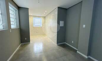 Imagem 3: Apartamento 3 dormitórios e pátio no bairro Menino Deus