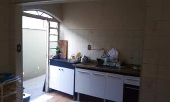 Imagem 5: Térrea para venda possui 217 metros quadrados com 3 quartos