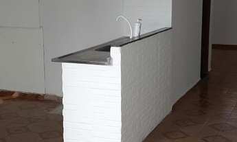 Imagem 6: Sobradinho com 4 quartos sendo um suíte. Sala, cozinha. Banheiro social Garagem