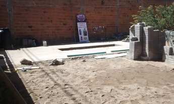 Imagem 6: Comércio e casa em acabamento perto do centro