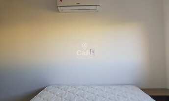 Imagem 7: Apartamento 1 dormitório, sala de estar, banheiro social, cozinha, sacada fechada com chur