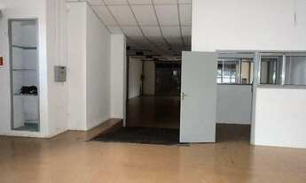 Imagem 2: Ponto comercial/Loja/Box para aluguel possui 333 metros quadrados