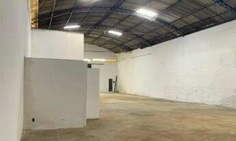 Imagem 7: Galpão comercial com 550 m² excelente localização no Bairro Tabuleta, para lojas, distrib