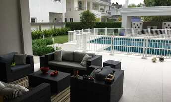 Imagem 6: Casa para venda possui 1000 metros quadrados com 5 quartos.