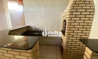 Imagem 3: Casa com 3 dormitórios para alugar, 100 m² por R$ 1.700,00/mês - Mansour - Uberlândia/MG