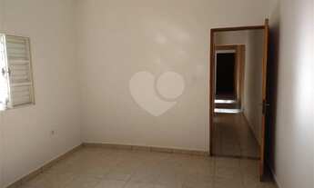 Imagem 2: Casa super charmosa e bem cuidada no DER