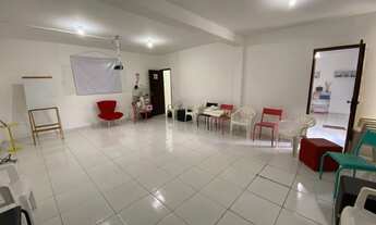 Imagem 4: Lote/Terreno para venda tem 450 metros quadrados em -