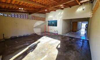 Imagem: Casa com 3 quartos - Bairro Parque das Nações