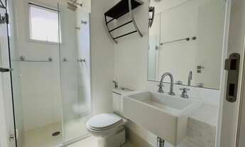 Imagem 2: Apartamento para venda tem 185 metros quadrados com 4 quartos em Campo Belo - São Paulo