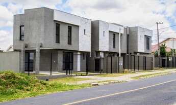 Imagem: Sobrado com quintal a venda no Abranches