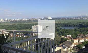 Imagem: Cobertura bem decorada e vista linda no