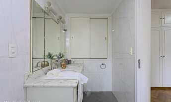 Imagem 4: Apartamento com 4 dormitórios e 3 suítes no Jardim Paulista reformado - Próximo do Metro