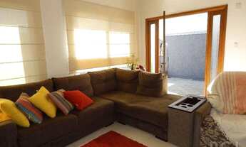 Imagem: Porto Alegre - Casa Padrão - Mario Quintana