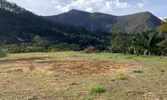 Imagem 2: Lote/Terreno para venda com 6.400m² planos em Itaipava - Petrópolis - RJ