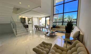 Imagem 2: Casa Maravilhosa em Jardins Veneza