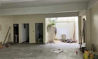 Imagem 7: Ampla casa comercial ou residencial frente para duas ruas