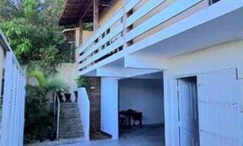 Imagem 3: Vendo esse Prédio com 01 casa e mais 02 apartamentos e 01 terreno com galpão em Marataizes