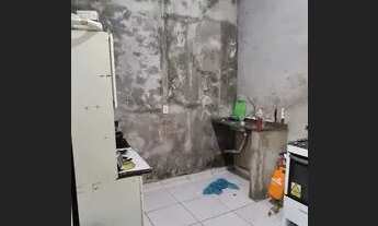 Imagem 2: Casa com ponto Casa com 2 dormitórios