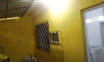 Imagem 2: Casa 2 quartos , quintal , garagem . independente!