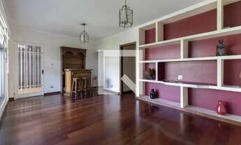 Imagem 2: Casa para Aluguel - Bosque da Saúde, 6 Quartos, 300 m2