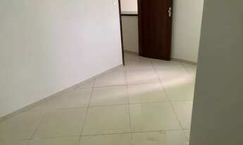 Imagem 4: Kitinete perto da igreja catedral