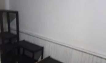 Imagem 2: Quarto suíte Quarto com aluguel por R$400 /mês