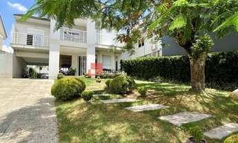 Imagem 2: Amplo sobrado triplex com 04 dormitórios