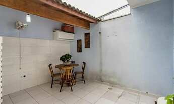 Imagem 5: Casa para venda possui 200 metros quadrados com 3 quartos em Interlagos - São Paulo - SP