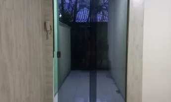 Imagem 3: More bem, Rua Niterói, J. Mariléa, Fino acabamento num amplo e arejado térreo. Direto Dono