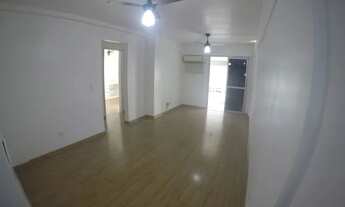 Imagem: Sala, 3 quartos, suite, armários, garagem