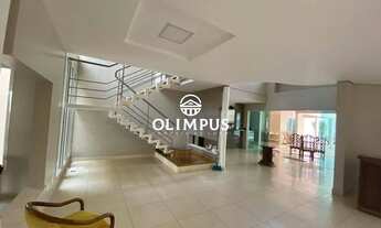 Imagem 5: Belíssima casa de luxo, estilo sobrado, disponível para locação no Gávea Hill 2