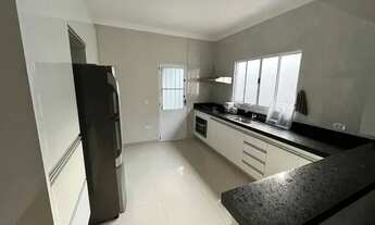 Imagem 2: Casa para venda tem 150 metros quadrados com 3 quartos em Vila Pires - Santo André - SP