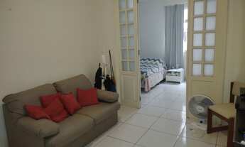 Imagem 2: Copacabana -Venda - 45m², Sala/quarto, 2 banheiros - RJ