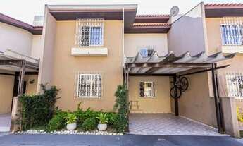 Imagem 2: Sobrado à venda, 3 quartos, 1 vagas, 125 m² em Alto Boqueirão, Curitiba/PR