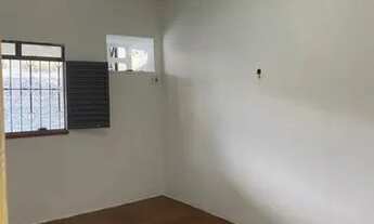 Imagem 2: Casa para aluguel possui 70 metros quadrados com 2 quartos em Ponta Negra - Manaus - Amazo