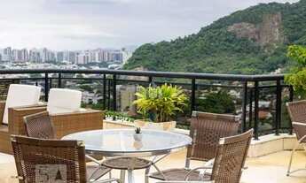 Imagem: Casa com 3 quartos (sendo 3 suítes) à