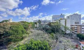 Imagem 4: Apartamento de 2 dormitórios e 1 vaga de garagem no bairro Passo da Areia