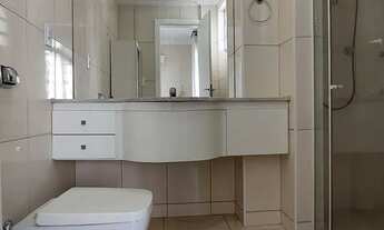 Imagem 4: Alugo apto 2 qts sendo uma suíte + dependênci completa