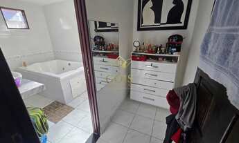 Imagem 15: Casa Térrea Espaçosa no Antares Suíte Master com Closet e Banheira