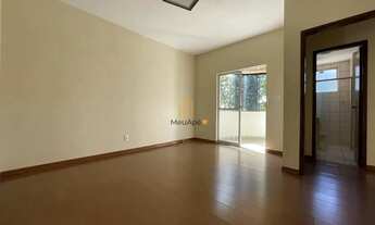 Imagem 2: Apartamento à Venda com 2 quartos, 2 banheiros, 2 vagas e 60m²