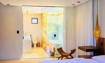 Imagem 2: Casa de luxo em condomínio: 7 quartos, 7 suítes, 3 salas, 8 banheiros, 4 vagas em Praia do