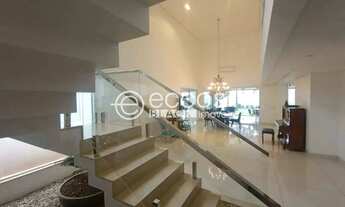 Imagem 2: Casa em condomínio para aluguel, 4 quartos, 4 suítes, 3 vagas, Jardim Karaíba - Uberlândia